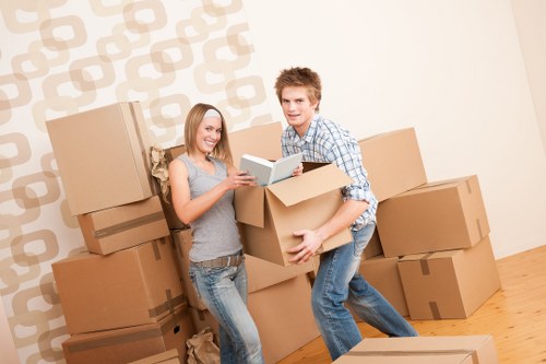 Reliable local moving service completing a Holland Park delivery