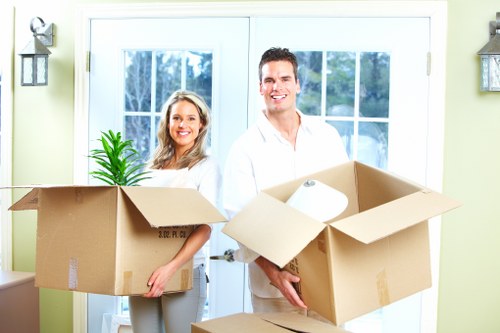 Removal van serving Holland Park and nearby West London areas